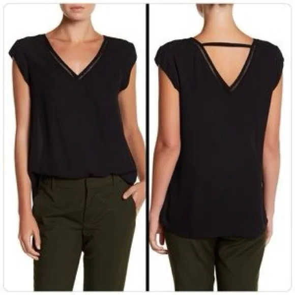 DR2 Women's Black Blouse Short Sleeve V-Neck Sheer Size Large - Picture 2 of 8